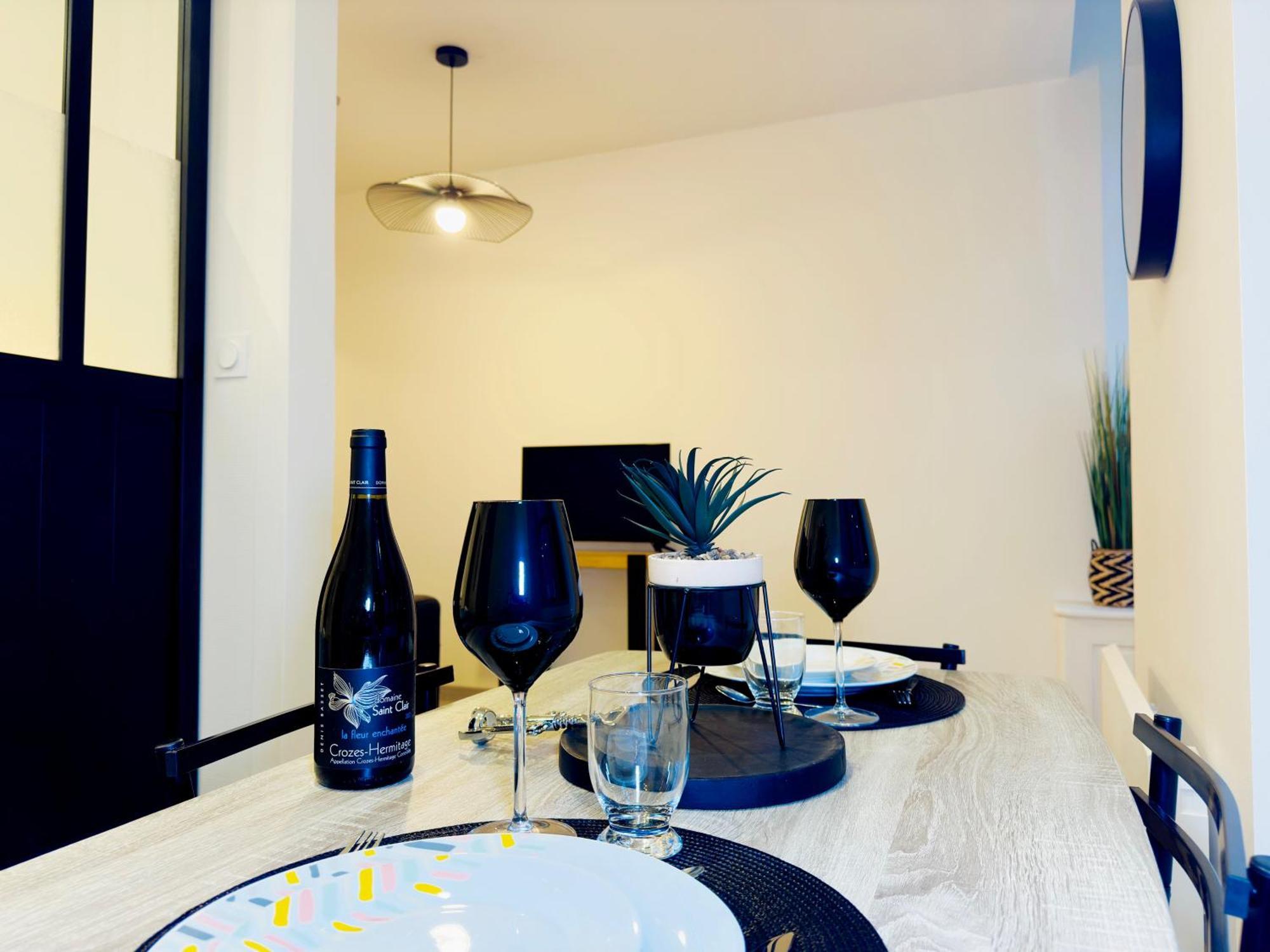 Appartement Le Clos Du Rhone - Hypercentre - Wifi à Tournon-sur-Rhone Extérieur photo